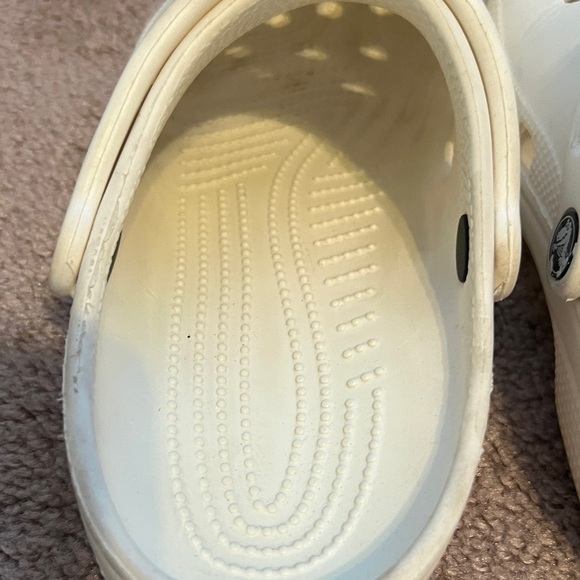 Kids White Crocs Clogs size 5 - Picture 3 of 7